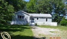 6584 Lowell Dr Brighton, MI 48116