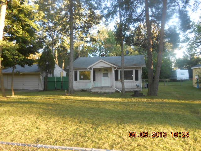 5749 Graves Street, Waterford, MI 48327