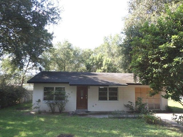 1324 9th St, Orange City, FL 32763