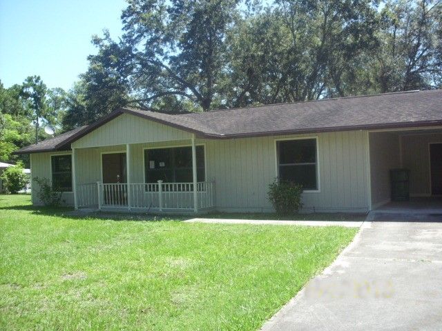 305 S Oak St, Labelle, FL 33935