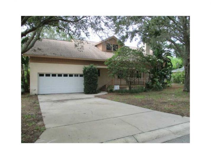 1311 Riverside Dr, Tarpon Springs, FL 34689