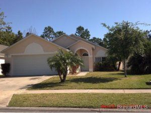 2492 Glasbern Cir, Melbourne, FL 32904