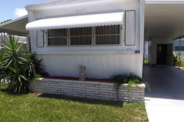 327 Bouldar Ave, Venice, FL 34293