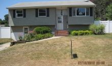 22 Holly Rd Ronkonkoma, NY 11779