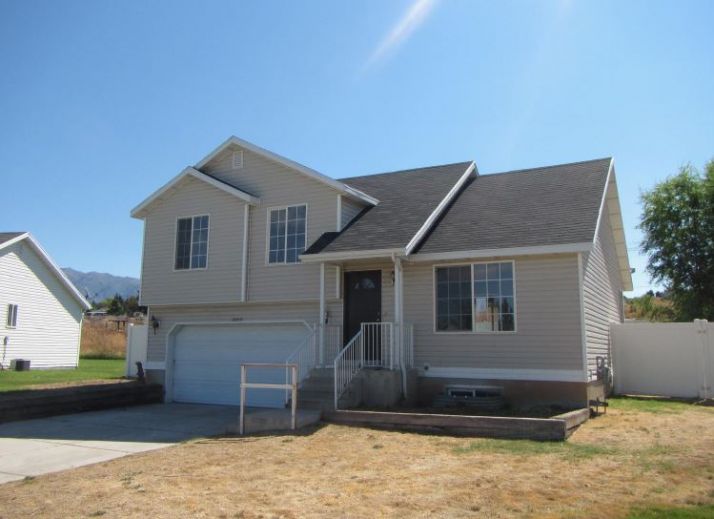 2549 West 3950 South, Roy, UT 84067