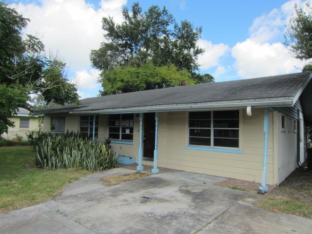 2424 Kiwanis Ave, Lakeland, FL 33801