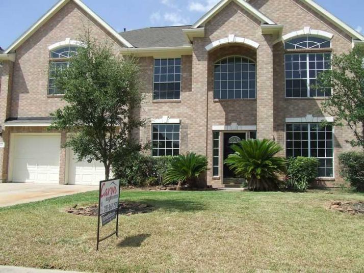 8115 Summer Wind Ct, Sugar Land, TX 77479