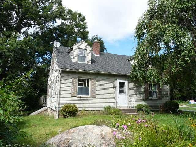 6 Laurel Circle Dr, Norwich, CT 06360