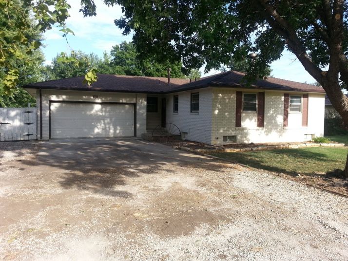 212 Reyer Street, Rose Hill, KS 67133