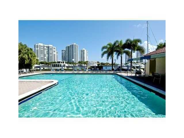 3553 MAGELLAN CR # 311-1, Miami, FL 33180