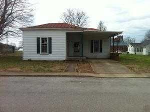 421 College St, Smiths Grove, KY 42171