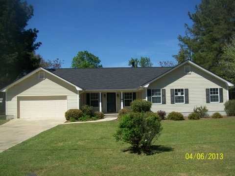 154 Sunbeam Rd, Douglas, GA 31535