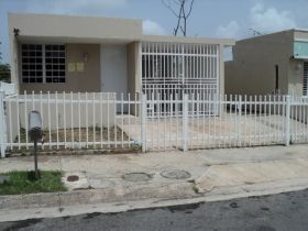 3n-47 Cam. De La Riveras St Colinas Del Plata, Toa Alta, PR 00953