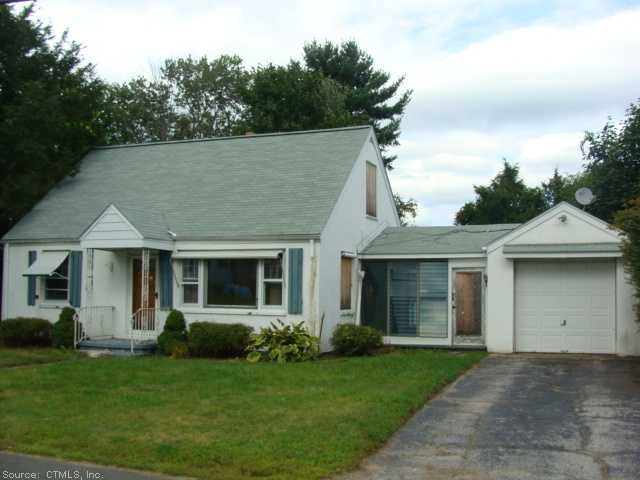 13 Leone St, Waterbury, CT 06708