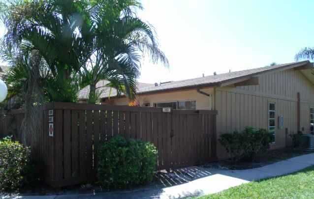 6400 Royal Woods Dr, Fort Myers, FL 33908