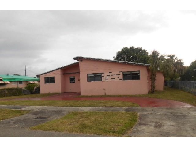 17735 Nw 8th Pl, Miami, FL 33169