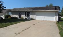 613 9th St SE Orange City, IA 51041