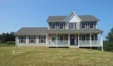 40 Dale Dr Fawn Grove, PA 17321