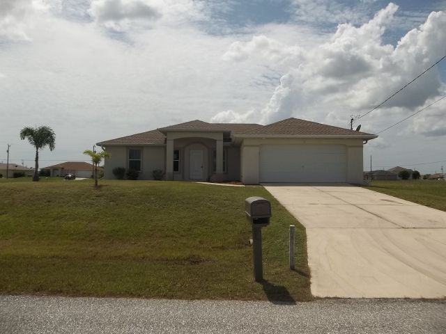 420 NW 16th Pl, Cape Coral, FL 33993