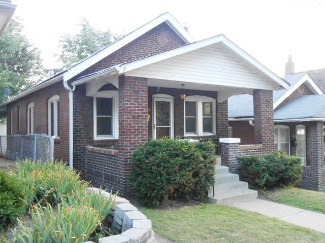 3926 Potomac St, Saint Louis, MO 63116