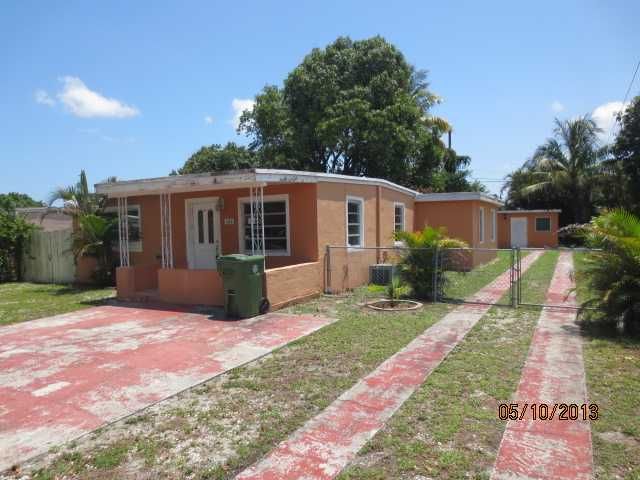 446 E 62nd St, Hialeah, FL 33013