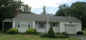 Ravenna Warren Rd, Newton Falls, OH 44444