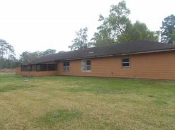 226 County Rd 823, Buna, TX 77612