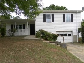 288 Morningside Dr, Hiram, GA 30141