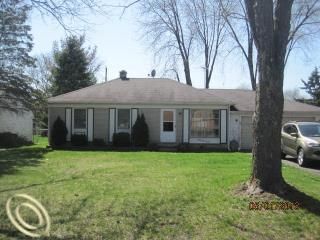 2419 Roselawn St, Walled Lake, MI 48390