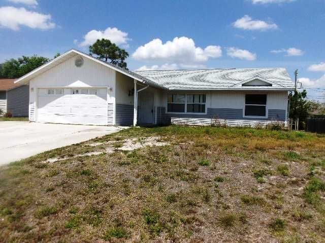 8453 Butternut Rd, Fort Myers, FL 33967