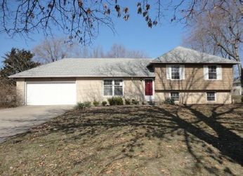 700 Galaxie Ave, Harrisonville, MO 64701