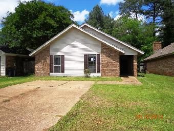 41 Ashland Ave, Brandon, MS 39047