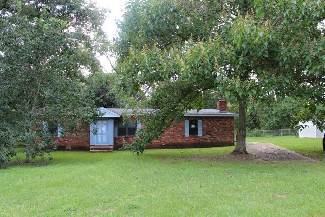 4407 Radium Springs Rd, Albany, GA 31705