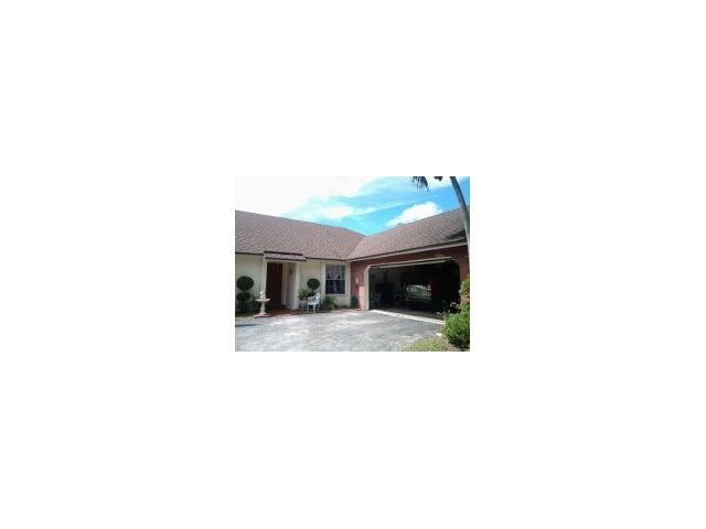 7840 NW 3RD CT, Fort Lauderdale, FL 33324