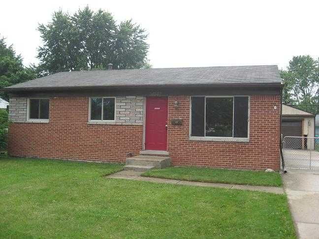 34547 Beaconsfield St, Clinton Township, MI 48035