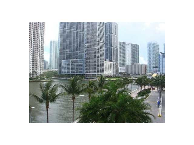 325 S BISCAYNE BL # 421, Miami, FL 33131