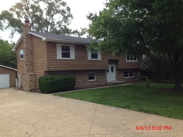 7505 Windsor Ave, Spring Grove, IL 60081