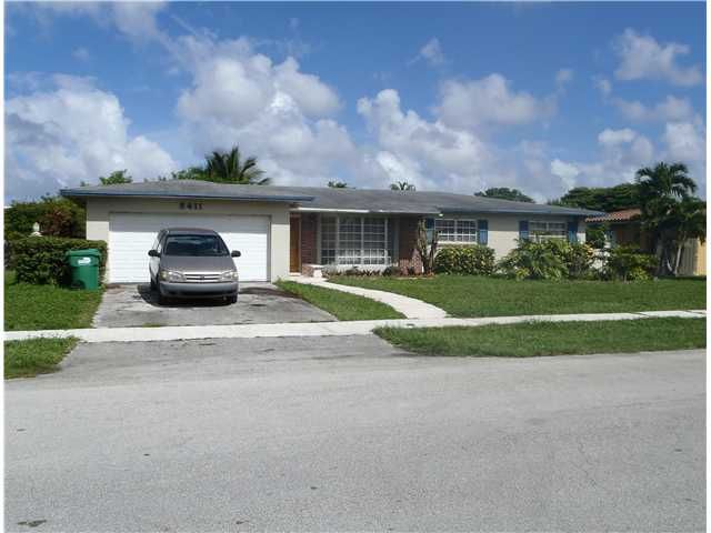 8411 SW 143 AV, Miami, FL 33183