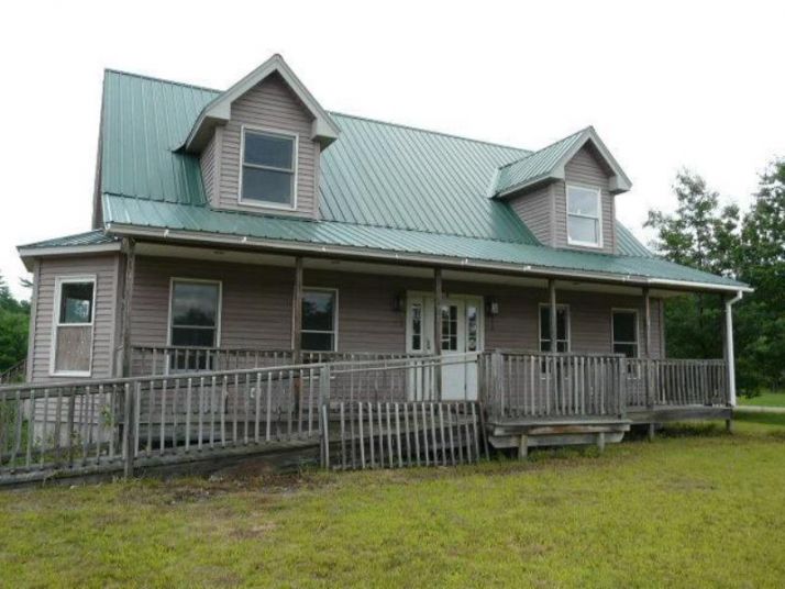 225 Pequawket Trl, East Baldwin, ME 04024