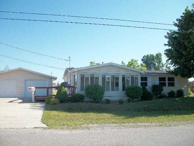 10300 7th St, Oscoda, MI 48750