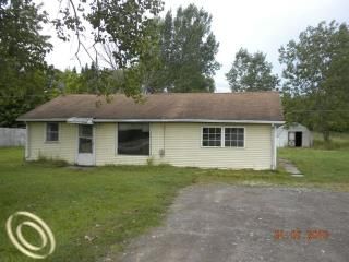 2421 Range Rd, Port Huron, MI 48060