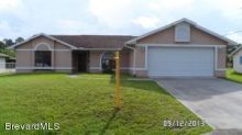 371 Breezeway Ave Ne Palm Bay, FL 32907