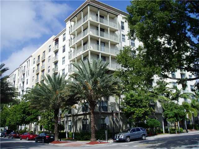 1919 VAN BUREN ST # 811, Hollywood, FL 33020