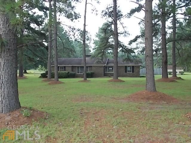 700 P W Clifton Rd, Brooklet, GA 30415