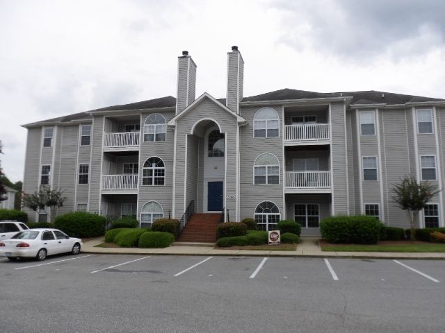 5000 Lawndale Dr Unit E, Greensboro, NC 27455