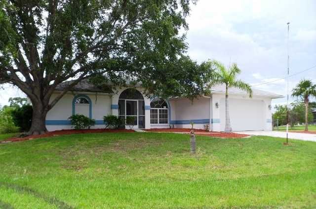 3359 Peace River Dr, Punta Gorda, FL 33983