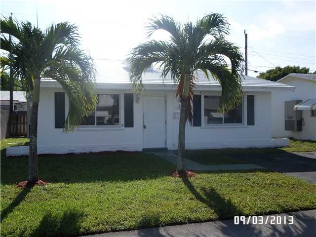 4566 NW 17TH AV, Fort Lauderdale, FL 33309