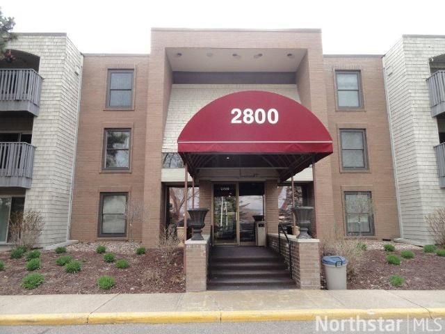 2800 Hamline Ave N Apt 204, Saint Paul, MN 55113