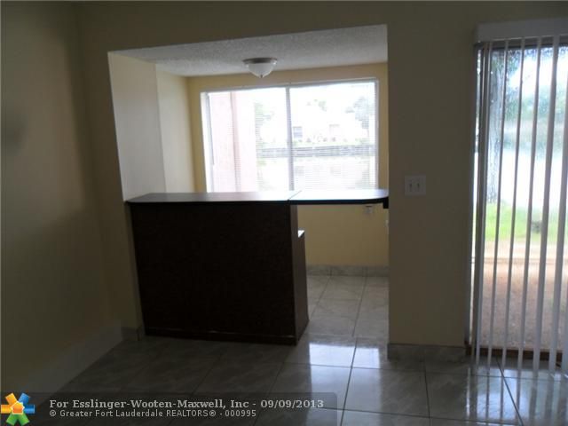 5614 NW 19th St # 8, Fort Lauderdale, FL 33313