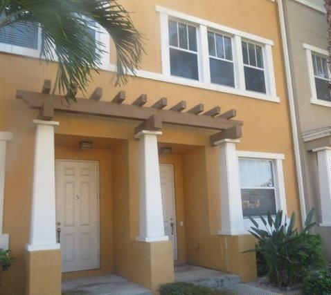 590 Amador Ln #6, West Palm Beach, FL 33401